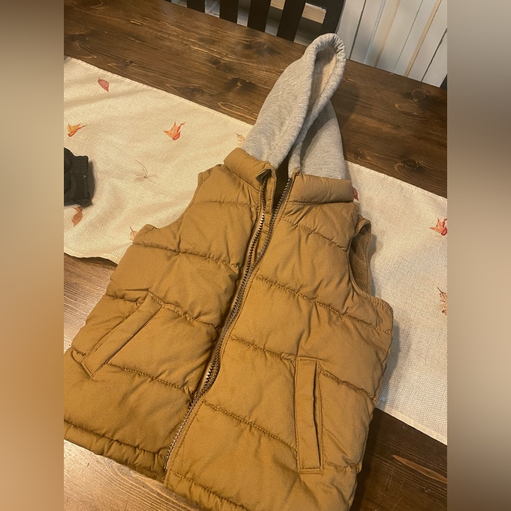 Boys 4T old navy vest